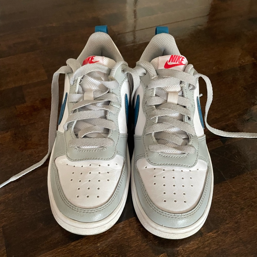 Nike Court Borough Shoes size 3.5 Youth